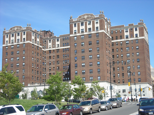 Concourse Plaza Hotel